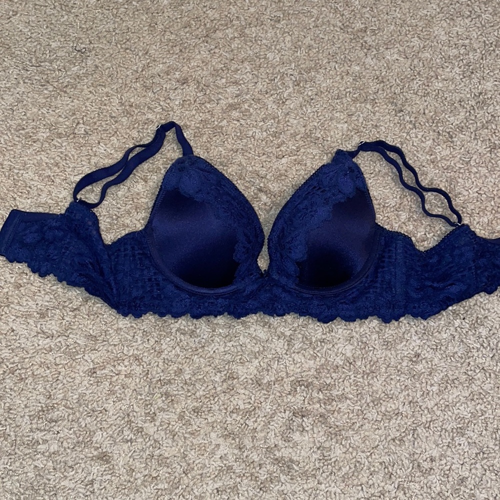 Lacey bra